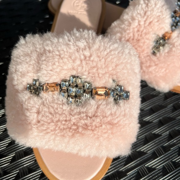 Tory Burch slides size 7 - Picture 7 of 8